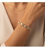 STİL İNCİSİ/XUPING JEWELRY GÖMME TAŞLI KALP MODEL BİLEKLİK (Altın Rengi)