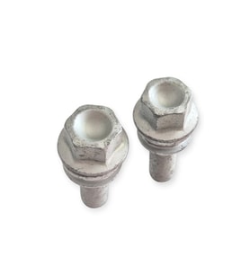 VW Amarok 2013-2016 Tekerlek Bijon Saplaması 2 Adet WHT002529