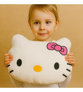 Hello Kitty Peluş Yastık 35 cm – Yumuşacık & Sevimli Hediye (Karışık)