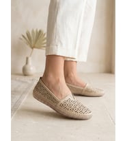 BEREN Hakiki Deri Bej Kadın Babet Ortopedik Taban Lazer Delikli Slip-On Comfort Ayakkabı