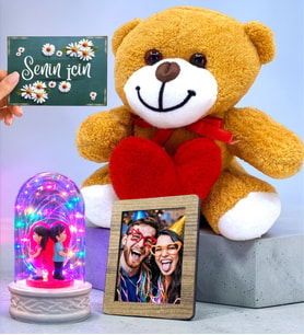 Kişiye Özel Hediye Renkli Led Işıklı Sırt Sırta Çift Biblolu Fanus, Peluş Ayıcık ve Fotoğraf