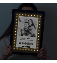 Sevgiliye Özel Fotoğraflı Spotify Ses İzi Işıklı Tablo