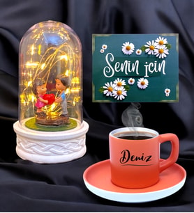 Led Işıklı Tasarım Fanus ve Turuncu Renkli Kahve Fincanı  Kişiye Özel Hediye Seti  İsimli Fincan (Model 7)