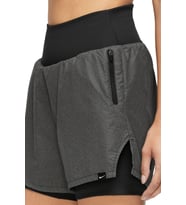 Nike Run Division 2 in 1 Reflective Shorts 8cm Kadın Taytlı 2 Cepli Reflektörlü Koşu Şortu Siyah