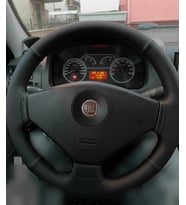 DİKİŞLİ DİREKSİYON KILIFI SİYAH DERİ NOKTALI DERİ SİYAH DİKİŞLİ FIAT ALBEA İÇİN