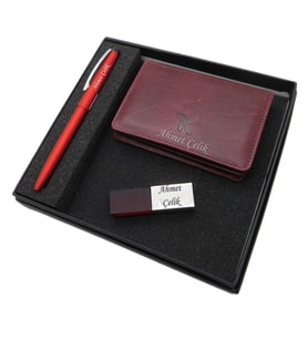 Signator D285 İsme Özel Set - Deri Kartlık + 32Gb. Kristal Usb Bellek  + Kalem Seti  İsme Özel Hediyelik Set (Karışık)