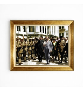 Tablore Atatürk Meclis Çıkışı Ve Askeri Selamlama Tarihi Çerçeveli Tablo Altın Varaklı Ofis Tablosu