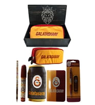 Galatasaray Orjinal Lisanslı Siyah Kutu Kalemtraş Ahşap Kutulu 6'lı Kırtasiye Seti (Kırmızı-Sarı-Geçişli)