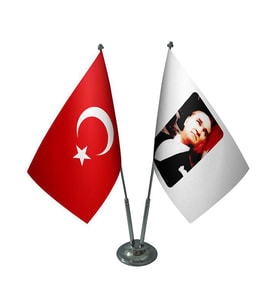 Masa Üstü Atatürk Bayrağı Türk Bayrağı İkili Krom Direk Masa Bayrak Seti