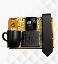 Kişiye Özel Zippo Model(Benzinsiz) Çakmak& Desenli Siyah Erkek Cüzdanı& Siyah Kravat& Siyah Kupa& Kahve Dünyası Kahve Hediye Seti