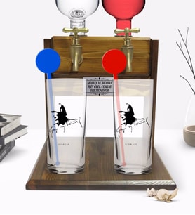 BK Gift Kişiye Özel Renkli Baskılı Atatürk Temalı İkili Vodka Bardağı ve Çift Musluklu Doğal Ahşap Vodka Standı-27 (Model 1)