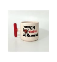 Yılın En Sinirli Öğretmeni Baskılı Kırmızı Kulplu T Öğretmenler Günü Kupa