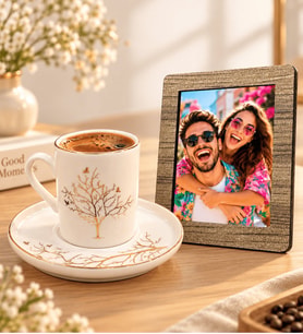 Kişiye Özel Fotoğraflı Hayat Ağacı Porselen Kahve Fincanı ve Ahşap Çerçeve Seti