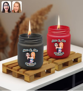 BK Gift Kişiye Özel DTF Best Friend Karikatürlü 2’li Siyah ve Kırmızı Renkli Cam Kavanozda Kokulu Mum-1, Arkadaşa Hediye, Sevgiliye Hediye