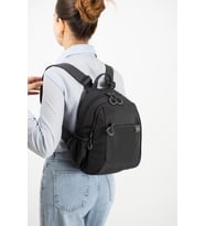 Kadın Sırt Çantası Ultra Hafif Paraşüt Kumaş Su İtici Kumaş Günlük Sırt Çantası Ölçüsü 30*24 Cm