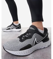 Nike React Miler 3 Yürüyüş Koşu Ayakkabısı Siyah