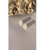 Sedefli Beyaz Renkli Orta Boy Kare Şekil Gold Aksesuarlı Epoksi Küpe El Yapımı Hediyelik