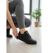 Enoch Kadın Spor Ayakkabı Kontrast Bant Detaylı Ve Perfore Burunlu Düz Tabanlı Günlük Casual Sneaker