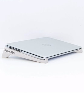 BK Gift Kişiye Özel Taşınabilir Ahşap Beyaz Notebook Laptop Standı