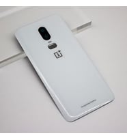 Oneplus 6 Uyumlu Pil Batarya Kapağı Cam Kamera Lensli A6000 A6003 (Beyaz)