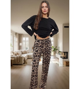 Şık Leopar Desenli Pamuklu Pijama Takımı Kış Mevsimi İçin Mükemmel Uyum Rahat Ve (Siyah)