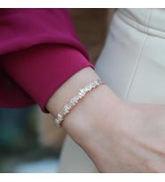 Baget Sıra Taşlı Rose Gold Kaplama Gümüş Kelepçe