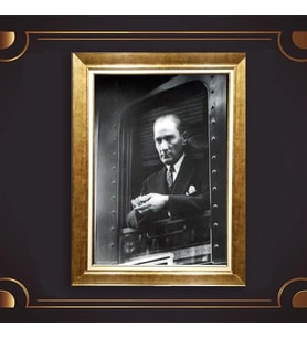 Altın Varaklı Çerçeveli Paspartulu Atatürk Tablo nl02A524 (Gold)