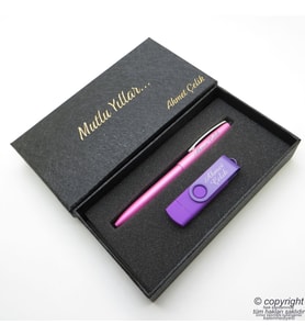 16GB. İsme Özel Otg Usb Bellek + Scrikss İsme Özel Kalem Seti - Mor Pembe