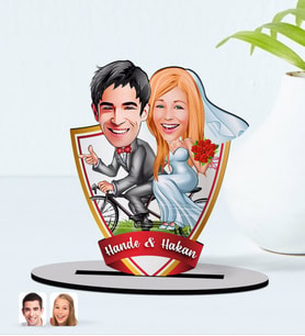 BK Gift Kişiye Özel İsimli Evleniyoruz Karikatürlü Ahşap Biblo Model-3