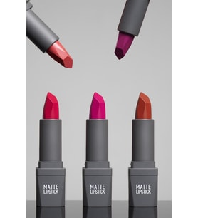 Yoğun Renk Veren Uzun Süre Kalıcı Nemlendirici Kadifemsi Mat Ruj - Matte Lipstick 408 Spicy Rose