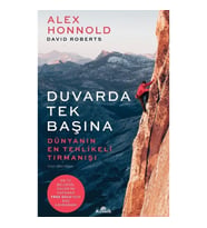Duvarda Tek Başına