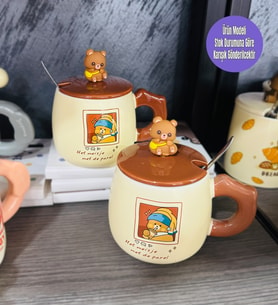 Vintage Tarz Ayıcık Figürlü Seramik Kupa