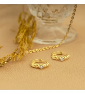 DKMN Gümüş Kabartmalı Tek Taşlı 925 Ayar Gümüş Küpe (Gold)