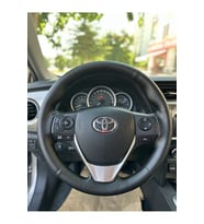 Toyota Auris 2016 F1 Araca Özel Direksiyon Kılıfı (Soft Bentley Siyah Dikişli)