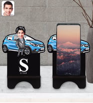 BK Gift Kişiye Özel Plakalı Erkek Opel Mokka Karikatürlü Ahşap Biblo Telefon Standı-2