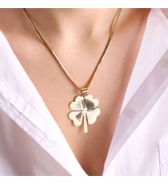 14 Ayar Altın Yonca Kolye 3.5 cm Balıksırtı Zincir (Çok Renkli)