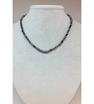 Kar Tanesi Obsidyen Taşı 4-4.5mm Aralığı Kolye (SABİT KLİPSLİ)
