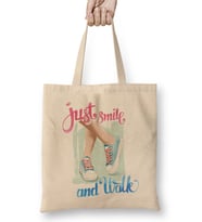 Just Smile And Walk Bez Çanta Uzun Saplı