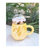 Tavşan Kapaklı Ponpon Kupa Mug sarı