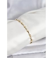 Pirinç Gold Renk VIP Seri Kemik Model Zirkon Taşlı Kadın Bileklik - TJ-BB8275