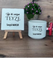 İyi Ki Varsın Teyze Hediye Seti Kupa Bardak T Kulplu ve Dekoratif Taş Teyzeye Doğum Günü Hediyesi (Model 1)