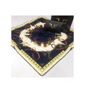 Kemer Püsküllü Desen Black Seri Twill Eşarp Eşarp Askısı ile Birlikte 90x90 cm K