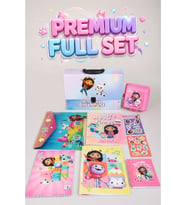x Dekomus Lisanslı Gabby’s Dollhouse Premium Kırtasiye Seti Saplı Çanta,Boyama Kitabı,Resim Defteri,Bloknot,