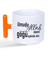 Umudu Allah Olanın Göğü Aydınlık Olur Baskılı Turuncu Kulplu T Kupa