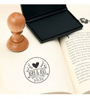 Sevgiliye Hediye İsimli Kitap Mührü