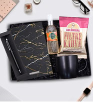 Kişiye Özel Mermer Desenli Defter & Siyah Touch Pen & 150ml Eyüp Sabri Tuncer Sprey Kolonya & Siyah Kupa & Colombian Taze Filtre Kahve Hediye Seti