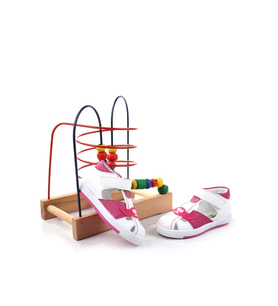Şirin Bebe 3811 Ortopedik Taban Kız Çocuk Yazlık Ayakkabı Sandalet (Fuşya)