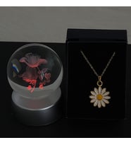 Papatya Kolye Altın Kaplama Özel Kutuda & I Love You Gül  Model Cam Küre Işıklı Standlı Set