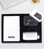 Kişiye Özel Süngerli Kutusunda Kişiye Özel Beyaz Defter & 32 GB Usb Siyah Kalem & 280 ML Kulplu Beyaz Çelik Termos Hediye Seti
