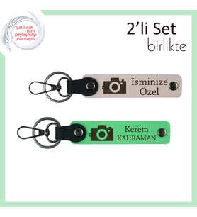 Fotoğraf Tutkunu Arkadaşa, Kamera Motifli, Kişisel İsimli 2’li Anahtarlık Hediyesi, Pudra-F Yeşil